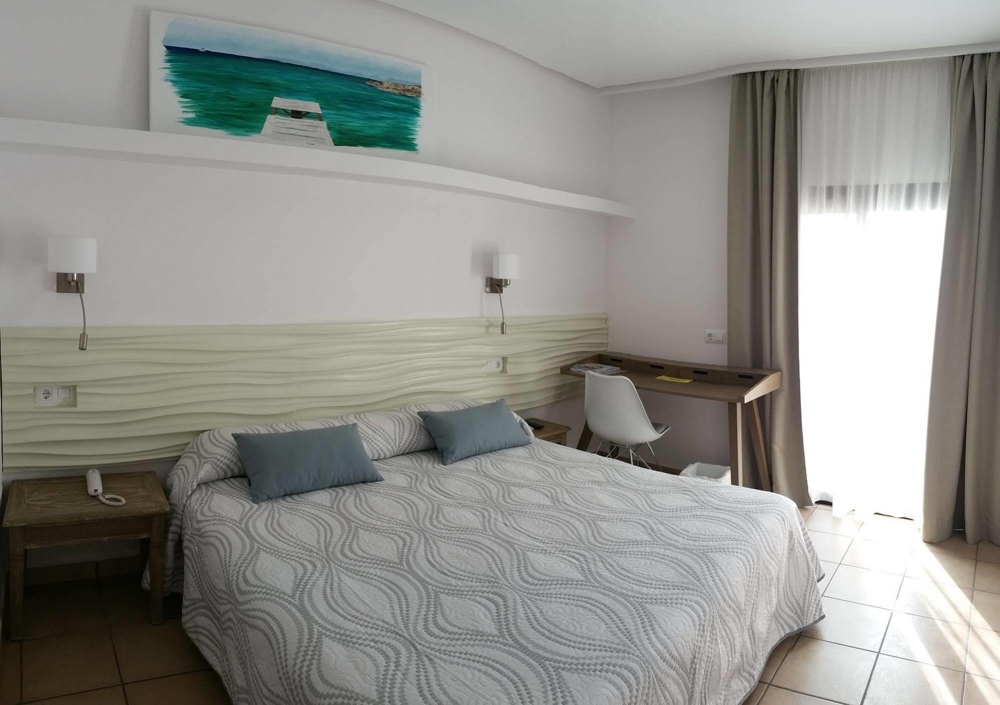 Bahia Hotel La Savina (Formentera)